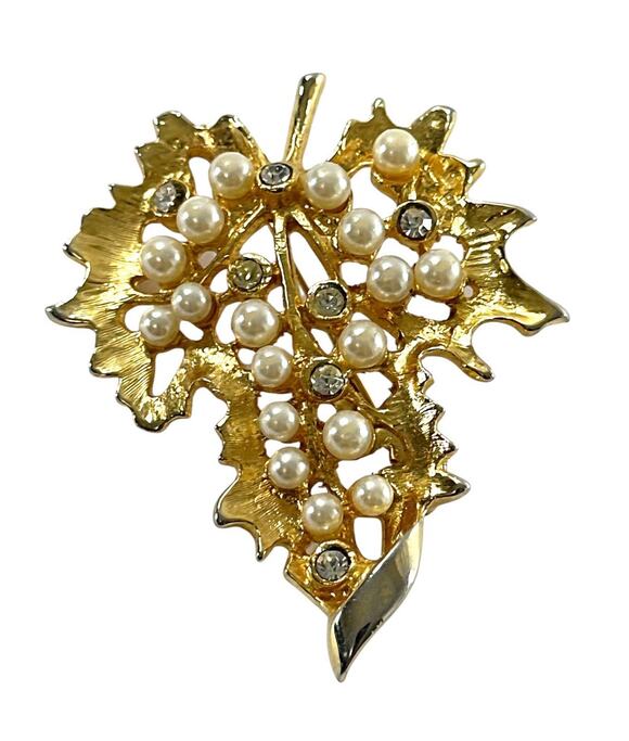 Unbranded Jewelry - Vintage Gold Tone Grape Leaf Brooch Faux Pearls Rhinestones 2.5” Pin